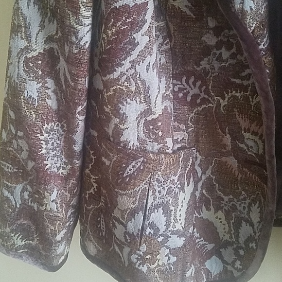 Jacket - Picture 4 of 4